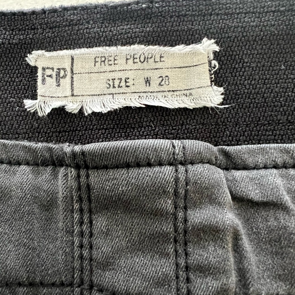 Free People Pull On Charcoal Gray Bell Bottom Flare Jeans Y2K Boho W28 Rare - Picture 3 of 8